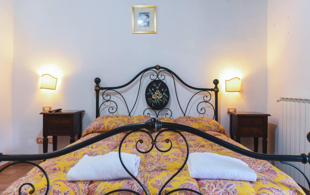 Agriturismo Ponte Di Riocchio グッビオ エクステリア 写真