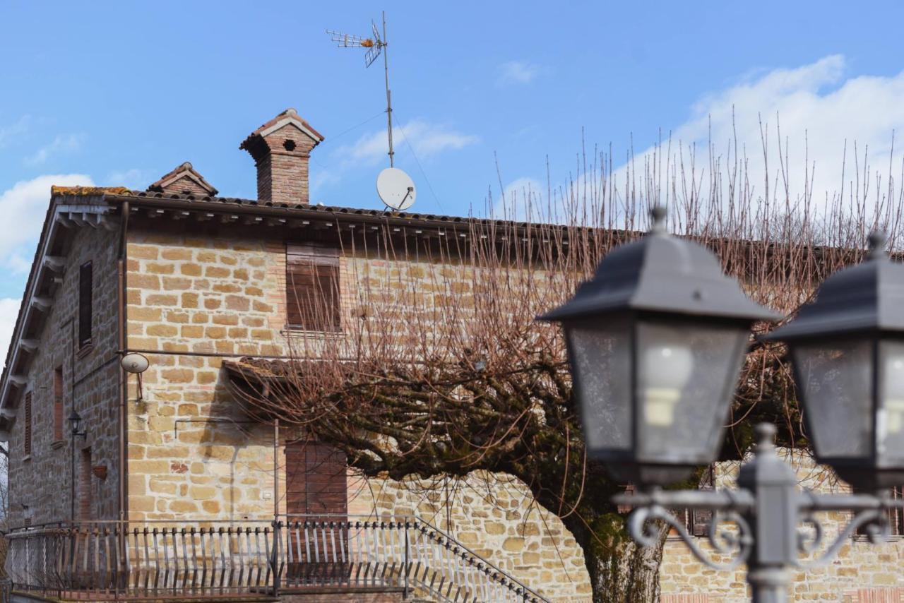 Agriturismo Ponte Di Riocchio グッビオ エクステリア 写真