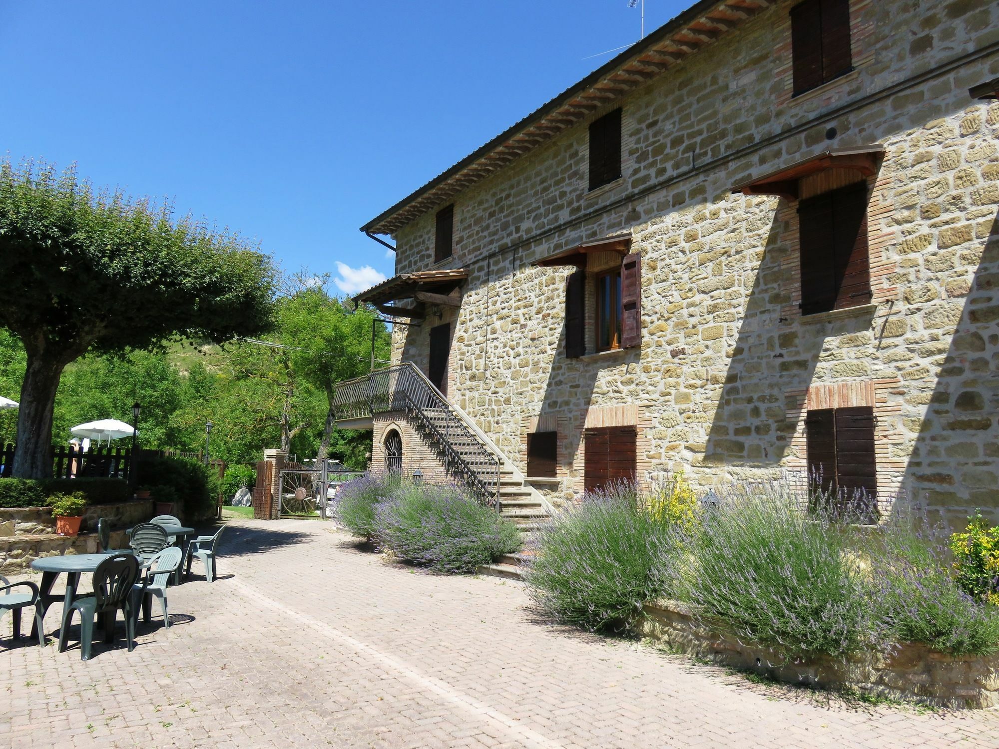 Agriturismo Ponte Di Riocchio グッビオ エクステリア 写真